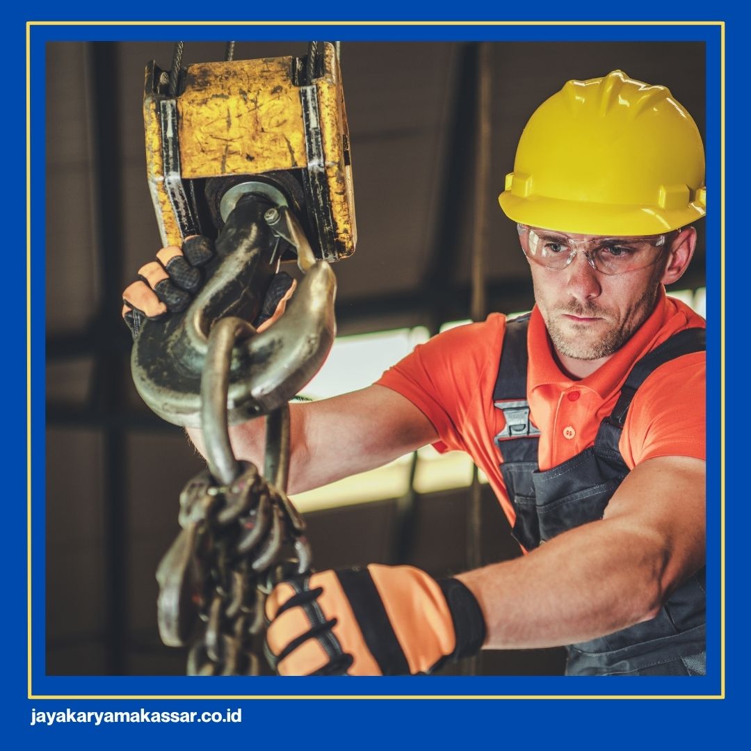 Crew Hoist Crane